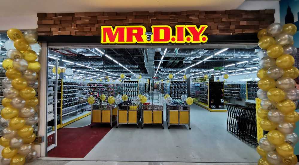 สาขาที่ 200 เทสโก้ โลตัส พระราม 4