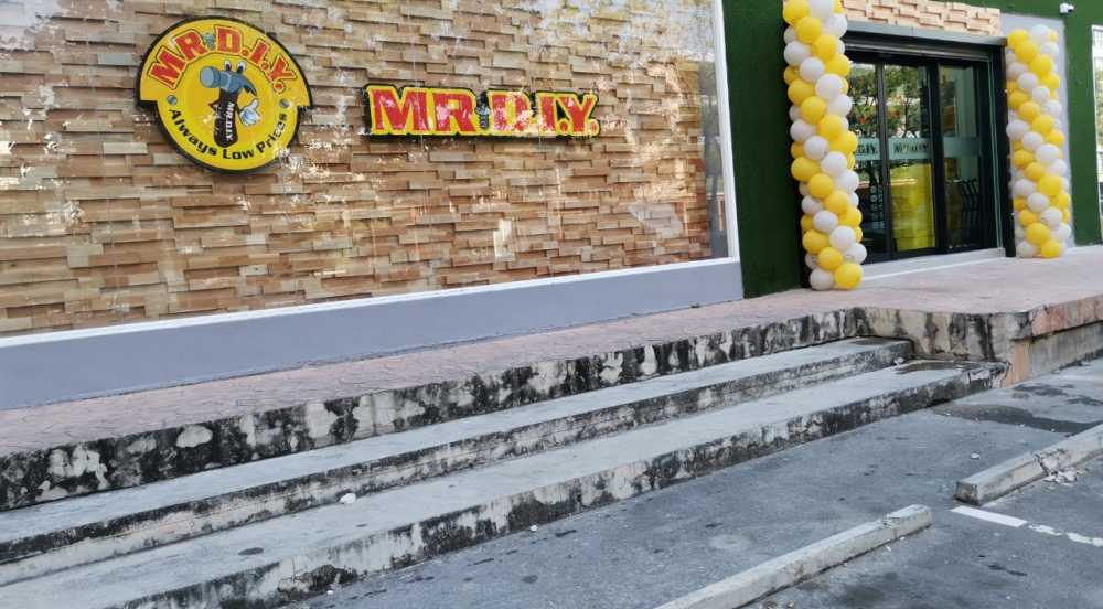 สาขาที่ 281 ศูนย์การค้า แฮปปี้ อเวนิว ลาดพร้าว 101