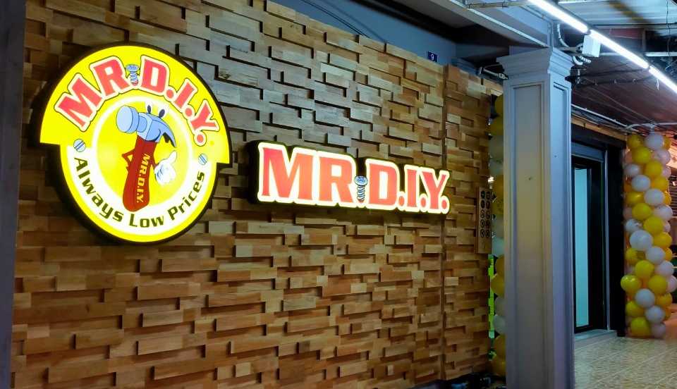 สาขาที่ 290 สามย่าน มาร์เก็ต อำเภอแกลง